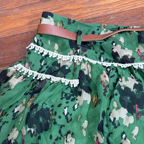 Aryn K Green Camouflage Silk Skort with Lace Trim women’s size Large - Picture 2 of 12
